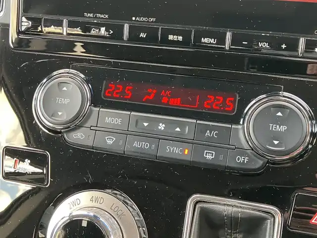 三菱 デリカＤ：５ P 道南・函館 2022(令4)年 4万km グラファイトグレーメタリック/ブラックマイカ /純正ナビ//フルセグＴＶ//ドライブレコーダー//全周囲カメラ//オートステップ//ハンドルヒーター//フリップダウンモニター//デジタルインナーミラー//両側パワースライドドア//電動リアゲート//クルーズコントロール//ブラインドスポットモニター//衝突軽減ブレーキ//フロアマット//ETC//スマートキー