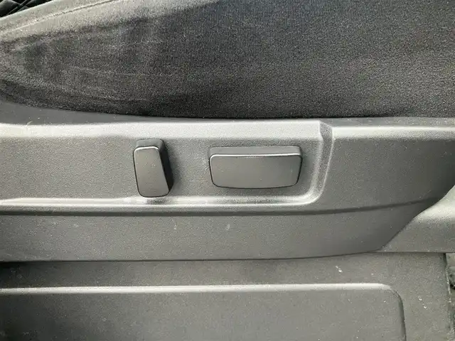 三菱 デリカＤ：５ P 道南・函館 2022(令4)年 4万km グラファイトグレーメタリック/ブラックマイカ /純正ナビ//フルセグＴＶ//ドライブレコーダー//全周囲カメラ//オートステップ//ハンドルヒーター//フリップダウンモニター//デジタルインナーミラー//両側パワースライドドア//電動リアゲート//クルーズコントロール//ブラインドスポットモニター//衝突軽減ブレーキ//フロアマット//ETC//スマートキー