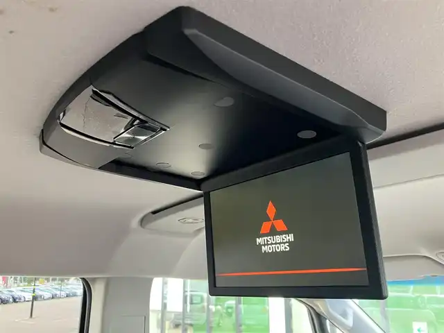 三菱 デリカＤ：５ P 道南・函館 2022(令4)年 4万km グラファイトグレーメタリック/ブラックマイカ /純正ナビ//フルセグＴＶ//ドライブレコーダー//全周囲カメラ//オートステップ//ハンドルヒーター//フリップダウンモニター//デジタルインナーミラー//両側パワースライドドア//電動リアゲート//クルーズコントロール//ブラインドスポットモニター//衝突軽減ブレーキ//フロアマット//ETC//スマートキー