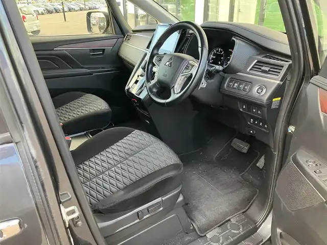 三菱 デリカＤ：５ P 道南・函館 2022(令4)年 4万km グラファイトグレーメタリック/ブラックマイカ /純正ナビ//フルセグＴＶ//ドライブレコーダー//全周囲カメラ//オートステップ//ハンドルヒーター//フリップダウンモニター//デジタルインナーミラー//両側パワースライドドア//電動リアゲート//クルーズコントロール//ブラインドスポットモニター//衝突軽減ブレーキ//フロアマット//ETC//スマートキー