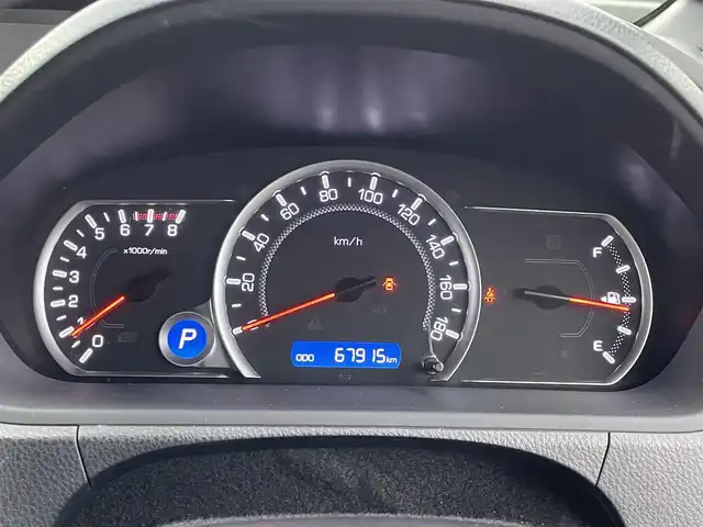 トヨタ ヴォクシー ZS 煌 島根県 2016(平28)年 6.8万km ホワイトパールクリスタルシャイン 登録時走行距離67915km/アルパインナビ(Bluetooth・AM・FM・CD・DVD)/フルセグTV/アルパインフリップダウンモニター/両側パワースライドドア/ETC/プッシュスタート/スマートキー/衝突被害軽減ブレーキ/横滑り防止装置/レーンキープアシスト/純正16インチAW/アイドリングストップ/ウォークスルー/保証書/取扱説明書/禁煙車
