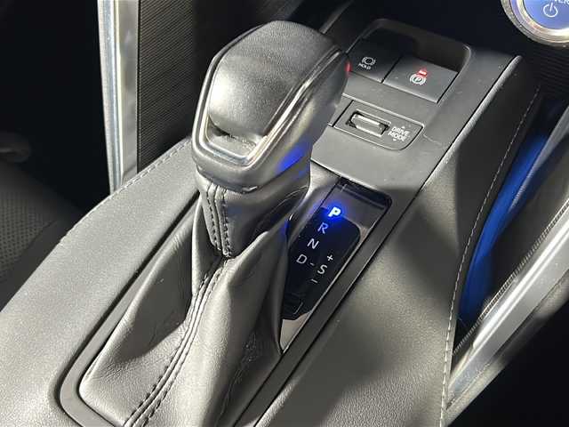 トヨタ ハリアー ハイブリッド Z レザーパッケージ 広島県 2020(令2)年 5.2万km プレシャスブラックパール 禁煙車/トヨタセーフティセンス/・プリクラッシュセーフティ/・レーンディパーチャーアラート/・レーントレーシングアシスト/・ロードサインアシスト/・オートマチックハイビーム/BSM/HUD/クリアランスソナー/デジタルインナーミラー/純正12.3インチナビ/・フルセグ/Bluetooth/Miracast/パノラミックビューモニター/パワーバックドア/黒レザーシート/シートヒーター/ベンチレーション/革巻きステアリング/ステアリングヒーター/オートライト/LEDヘッドライト/フォグランプ/ETC２．０/純正ドアバイザー/純正19インチアルミホイール/W+サイド+カーテンエアバック