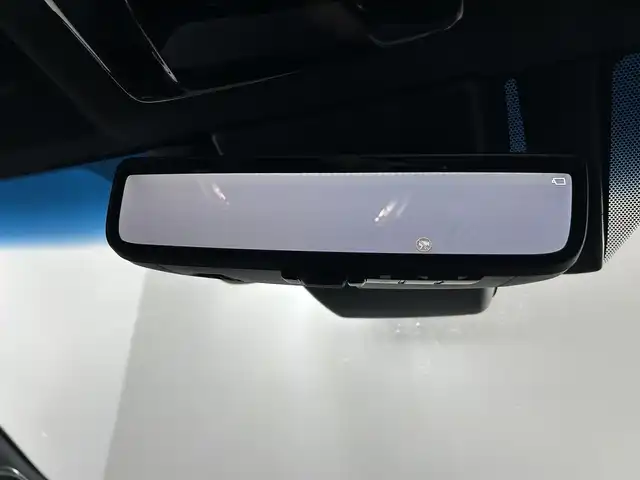 トヨタ ハリアー ハイブリッド Z レザーパッケージ 佐賀県 2023(令5)年 4.3万km プラチナホワイトパールマイカ 純正12.3インチディスプレイオーディオ/フルセTV/Bluetooth/Androidauto/Applecarplay/モデリスタエアロ/JBLサウンドシステム/全方位カメラ/デジタルインナールームミラー/衝突被害軽減システム/ブラインドスポットモニター/レーダークルーズコントロール/レーンアシスト/ロードサインアシスト/パーキングサポートブレーキ/オートライト/オートマチックハイビーム/LEDヘッドライト/LEDフォグライト/前後ドライブレコーダー/クリアランスソナー/ビルトインETC2.0/パワーバックドア/ステアリングヒーター/運転席・助手席パワーシート/メモリーシート/レザーシート/ISOFIX対応/純正19インチアルミホイール/純正フロアマット/スマートキー/スペアキー×１