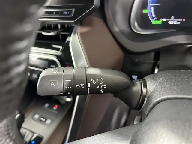 トヨタ ハリアー ハイブリッド Z レザーパッケージ 佐賀県 2023(令5)年 4.3万km プラチナホワイトパールマイカ 純正12.3インチディスプレイオーディオ/フルセTV/Bluetooth/Androidauto/Applecarplay/モデリスタエアロ/JBLサウンドシステム/全方位カメラ/デジタルインナールームミラー/衝突被害軽減システム/ブラインドスポットモニター/レーダークルーズコントロール/レーンアシスト/ロードサインアシスト/パーキングサポートブレーキ/オートライト/オートマチックハイビーム/LEDヘッドライト/LEDフォグライト/前後ドライブレコーダー/クリアランスソナー/ビルトインETC2.0/パワーバックドア/ステアリングヒーター/運転席・助手席パワーシート/メモリーシート/レザーシート/ISOFIX対応/純正19インチアルミホイール/純正フロアマット/スマートキー/スペアキー×１