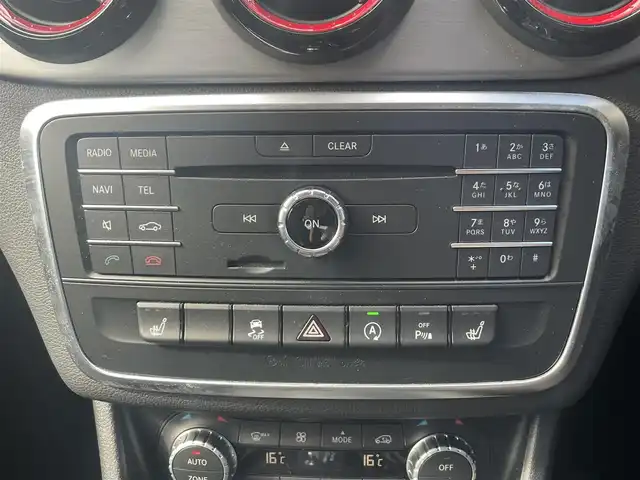 メルセデス・ベンツ ＣＬＡ４５ 4マチック 新潟県 2015(平27)年 0.6万km 白 メモリナビ/フルセグテレビ/バックカメラ/アイドリングストップ/ウィンカーミラー/キャプテンシート/クルーズコントロール/サンルーフ/プッシュスタート/ETC/クリアランスソナー/オートライト/４WD/パワーシート/パークトロニック/コーナーセンサー/Bluetooth/ハンズフリー/横滑り防止/パドルシフト