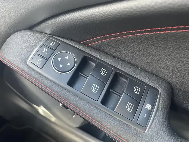 メルセデス・ベンツ ＣＬＡ４５ 4マチック 新潟県 2015(平27)年 0.6万km 白 メモリナビ/フルセグテレビ/バックカメラ/アイドリングストップ/ウィンカーミラー/キャプテンシート/クルーズコントロール/サンルーフ/プッシュスタート/ETC/クリアランスソナー/オートライト/４WD/パワーシート/パークトロニック/コーナーセンサー/Bluetooth/ハンズフリー/横滑り防止/パドルシフト