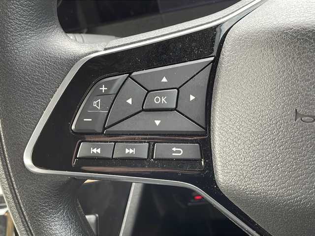 日産 サクラ G 千葉県 2024(令6)年 0.8万km ブラック 衝突軽減ブレーキ/レーンキープアシスト/レーダークルーズコントロール/純正ナビ/（フルセグ/Bluetooth/USB/FM/AM）/全方位カメラ/ビルトインETC2.0/ドライブレコーダー/ステアリングヒーター/プロパイロット/LEDヘッドライト/電動格納ミラー/先行者発進お知らせ/標識認識