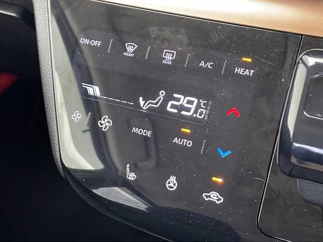 日産 サクラ G 千葉県 2024(令6)年 0.8万km ブラック 衝突軽減ブレーキ/レーンキープアシスト/レーダークルーズコントロール/純正ナビ/（フルセグ/Bluetooth/USB/FM/AM）/全方位カメラ/ビルトインETC2.0/ドライブレコーダー/ステアリングヒーター/プロパイロット/LEDヘッドライト/電動格納ミラー/先行者発進お知らせ/標識認識