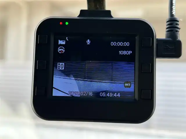 スバル インプレッサ ＸＶ 2．0i－L アイサイト 大阪府 2014(平26)年 10.5万km アイスシルバーメタリック ４WD/バックカメラ/アドリングストップ/Pioneer　7インチ型メモリナビ　/  AM/FM/CD/DVD/USB接続/ワンセグTV/MTモード付AT/パドルシフト/車間維持装置付きクルーズコントロール/D・N席パワーシート/アイサイトII/・レーダークルーズコントロール/・プリクラッシュブレーキ/・AT誤発進抑制/・車線逸脱警報/・先行車発進通知/ABS/横滑り防止機能/オートエアコン/オートライト/ウインカーミラー/純正アルミホイール/Wエアバック/トノカバー/取扱説明書