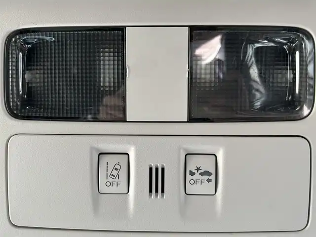 スバル インプレッサ ＸＶ 2．0i－L アイサイト 大阪府 2014(平26)年 10.5万km アイスシルバーメタリック ４WD/バックカメラ/アドリングストップ/Pioneer　7インチ型メモリナビ　/  AM/FM/CD/DVD/USB接続/ワンセグTV/MTモード付AT/パドルシフト/車間維持装置付きクルーズコントロール/D・N席パワーシート/アイサイトII/・レーダークルーズコントロール/・プリクラッシュブレーキ/・AT誤発進抑制/・車線逸脱警報/・先行車発進通知/ABS/横滑り防止機能/オートエアコン/オートライト/ウインカーミラー/純正アルミホイール/Wエアバック/トノカバー/取扱説明書