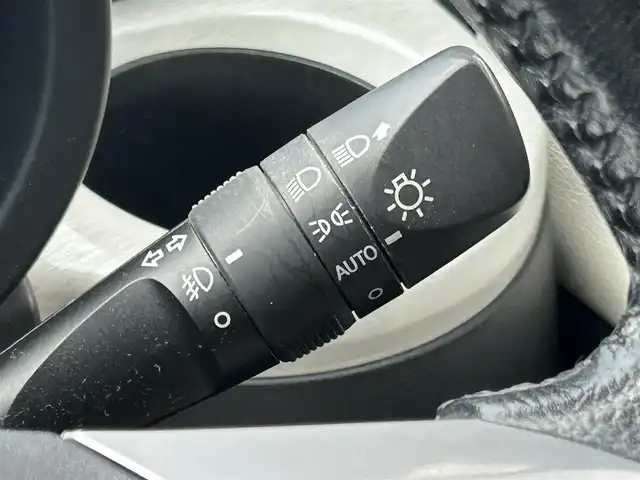 ダイハツ キャスト スタイル GプライムコレSAⅡ 岩手県 2017(平29)年 5.3万km 白 ４WD/エクリプス7インチナビ/FM/AM/フルセグ/Bluetooth/衝突軽減ブレーキ/横滑り防止装置/盗難防止装置/アイドリングストップ/シートヒーター/バックカメラ/LEDライト/フォグランプ/AUTOライト/純正マット/純正バイザー/ETC/夏タイヤ積載