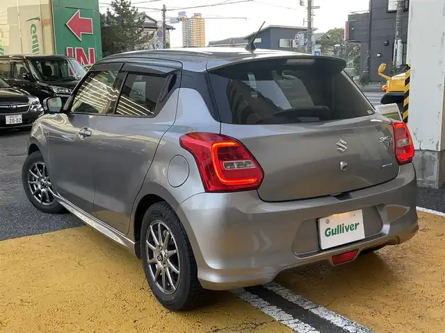 スズキ スイフト HYBRID RS 静岡県 2021(令3)年 3.4万km プレミアムシルバーメタリック ワンオーナー/純正8インチナビ/フルセグTV/DVD/CD/SD/BT/MSV/全方位カメラ/社外15インチAW/純正16インチAW(サマータイヤ付)車内積載/前後ドライブレコーダー/前後コーナーセンサー/衝突軽減ブレーキ/レーンキープアシスト/ブラインドスポットモニター/レーダークルーズコントロール/運転席シートヒーター/スマートキー×2/保証書/取扱説明書/ナビ取扱説明書/R6点検記録簿有