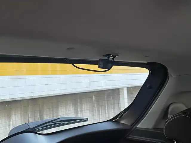 スズキ スイフト HYBRID RS 静岡県 2021(令3)年 3.4万km プレミアムシルバーメタリック ワンオーナー/純正8インチナビ/フルセグTV/DVD/CD/SD/BT/MSV/全方位カメラ/社外15インチAW/純正16インチAW(サマータイヤ付)車内積載/前後ドライブレコーダー/前後コーナーセンサー/衝突軽減ブレーキ/レーンキープアシスト/ブラインドスポットモニター/レーダークルーズコントロール/運転席シートヒーター/スマートキー×2/保証書/取扱説明書/ナビ取扱説明書/R6点検記録簿有