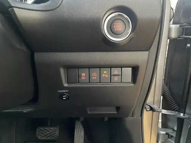 スズキ スイフト HYBRID RS 静岡県 2021(令3)年 3.4万km プレミアムシルバーメタリック ワンオーナー/純正8インチナビ/フルセグTV/DVD/CD/SD/BT/MSV/全方位カメラ/社外15インチAW/純正16インチAW(サマータイヤ付)車内積載/前後ドライブレコーダー/前後コーナーセンサー/衝突軽減ブレーキ/レーンキープアシスト/ブラインドスポットモニター/レーダークルーズコントロール/運転席シートヒーター/スマートキー×2/保証書/取扱説明書/ナビ取扱説明書/R6点検記録簿有