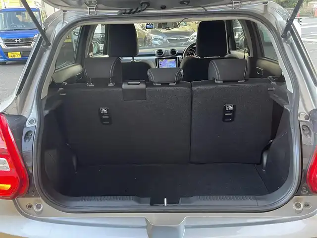 スズキ スイフト HYBRID RS 静岡県 2021(令3)年 3.4万km プレミアムシルバーメタリック ワンオーナー/純正8インチナビ/フルセグTV/DVD/CD/SD/BT/MSV/全方位カメラ/社外15インチAW/純正16インチAW(サマータイヤ付)車内積載/前後ドライブレコーダー/前後コーナーセンサー/衝突軽減ブレーキ/レーンキープアシスト/ブラインドスポットモニター/レーダークルーズコントロール/運転席シートヒーター/スマートキー×2/保証書/取扱説明書/ナビ取扱説明書/R6点検記録簿有