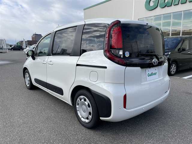 トヨタ シエンタ G 愛媛県 2022(令4)年 3.9万km ホワイトパールクリスタルシャイン 純正ディスプレイオーディオ/ナビ/バックカメラ/LEDヘッドライト/ETC/トヨタセーフティセンス/レーダークルーズ/コーナーセンサー/両側パワースライドドア/スマートキー/プッシュスタート/電動ミラー/オートエアコン