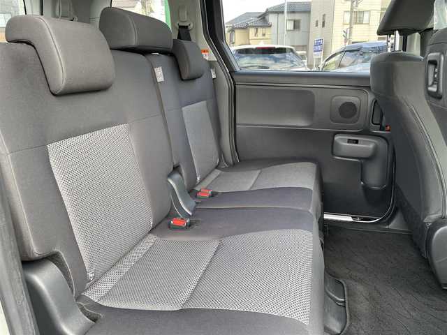 トヨタ シエンタ G 愛媛県 2022(令4)年 3.9万km ホワイトパールクリスタルシャイン 純正ディスプレイオーディオ/ナビ/バックカメラ/LEDヘッドライト/ETC/トヨタセーフティセンス/レーダークルーズ/コーナーセンサー/両側パワースライドドア/スマートキー/プッシュスタート/電動ミラー/オートエアコン