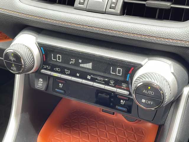 トヨタ ＲＡＶ４ アドベンチャー 福島県 2020(令2)年 3.8万km アティチュードブラックマイカ JAOSプロテクター/(バンパー/ノーズ/ピラー)/モデリスタサイドタフブレード/純正ナビ/(SD/BT/HDMI/USB/AM/FM)/レザーシート/D席パワーシート/前席シートヒーター/前席ベンチレーション/ハンドルヒーター/レーダークルーズコントロール/衝突軽減ブレーキ/ブラインドスポットモニター/オートハイビーム/LEDヘッドライト/フォグランプ/バックカメラ/ビルトインETC/ステアリングスイッチ/ルーフレール