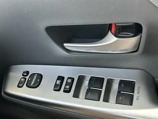 トヨタ プリウス α S ツーリングセレクション 宮崎県 2012(平24)年 10.8万km ブラック /ナビ(CN-S300WD)//TV/CD/DVD/Bluetooth//ETC//バックカメラ//純正フロアマット//純正アルミホイール//ドアバイザー//プッシュスタート//電格ウィンカーミラー//ステアリングスイッチ//オートライト//取扱説明書//保証書