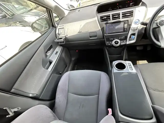 トヨタ プリウス α S ツーリングセレクション 宮崎県 2012(平24)年 10.8万km ブラック /ナビ(CN-S300WD)//TV/CD/DVD/Bluetooth//ETC//バックカメラ//純正フロアマット//純正アルミホイール//ドアバイザー//プッシュスタート//電格ウィンカーミラー//ステアリングスイッチ//オートライト//取扱説明書//保証書