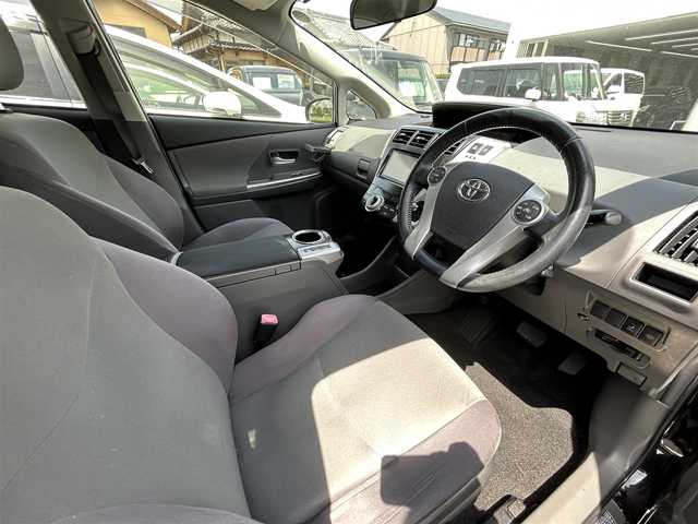 トヨタ プリウス α S ツーリングセレクション 宮崎県 2012(平24)年 10.8万km ブラック /ナビ(CN-S300WD)//TV/CD/DVD/Bluetooth//ETC//バックカメラ//純正フロアマット//純正アルミホイール//ドアバイザー//プッシュスタート//電格ウィンカーミラー//ステアリングスイッチ//オートライト//取扱説明書//保証書