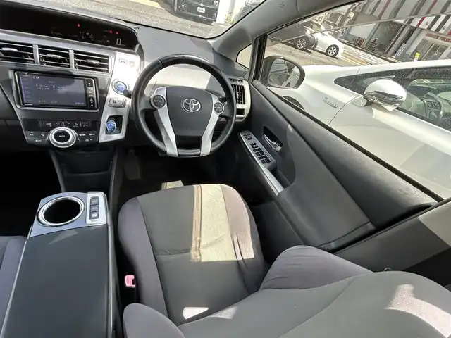 トヨタ プリウス α S ツーリングセレクション 宮崎県 2012(平24)年 10.8万km ブラック /ナビ(CN-S300WD)//TV/CD/DVD/Bluetooth//ETC//バックカメラ//純正フロアマット//純正アルミホイール//ドアバイザー//プッシュスタート//電格ウィンカーミラー//ステアリングスイッチ//オートライト//取扱説明書//保証書