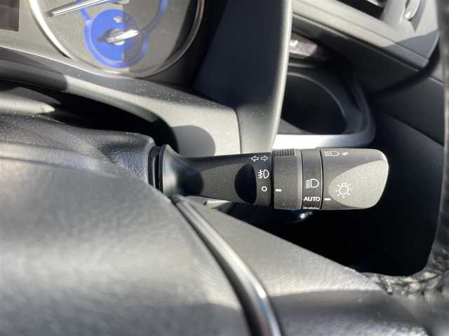 トヨタ アルファードハイブリット SR Cパッケージ 愛知県 2021(令3)年 2.5万km スパークリングブラックパールクリスタルシャイン 30アルファードハイブリッド4WD/・純正ディスプレイオーディオ（ナビキット付き）/・バックカメラ/・フルセグテレビ/・CD/DVD再生機能/・Bluetooth/USB接続機能/・ETC/・社外ドライブレコーダー（前後方向）/・本革シート/・パワーシート（運転席・助手席・2列目）/・シートヒーター（運転席・助手席）/・シートベンチレーション（運転席・助手席）/・オットマン/・両側電動スライドドア/・電動パワーバックドア/・純正17インチアルミホイール/・純正LEDヘッドライト/・オートマチックハイビーム/・衝突軽減ブレーキ/・レーンキープアシスト/・電動パーキングブレーキ/・ブレーキホールド/・アダプティブクルーズコントロール/・MTモード付きCVT/・スマートキー