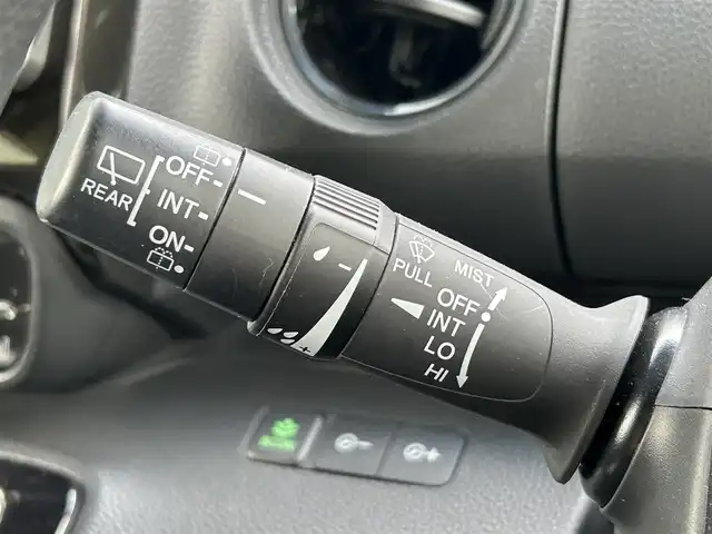 ホンダ Ｎ ＢＯＸ カスタム G L ホンダセンシング 福岡県 2019(令1)年 4.5万km ミラノレッド ・社外8インチナビ/（フルセグ/Bluetooth/USB/HDMI/AUX）/・社外10.2インチ後席用モニター/・両側パワースライドドア/・バックカメラ/・ドライブレコーダー/・ETC/・クルーズコントロール（追従走行可）/・横滑り防止装置/・衝突軽減システム/・レーンキープアシスト/・D/N席シートヒーター/・純正サイドエアロパーツ/・LEDヘッドライト/・電動格納ミラー/・純正ドアバイザー/・純正アルミホイール