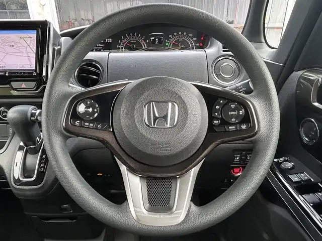 ホンダ Ｎ ＢＯＸ カスタム G L ホンダセンシング 福岡県 2019(令1)年 4.5万km ミラノレッド ・社外8インチナビ/（フルセグ/Bluetooth/USB/HDMI/AUX）/・社外10.2インチ後席用モニター/・両側パワースライドドア/・バックカメラ/・ドライブレコーダー/・ETC/・クルーズコントロール（追従走行可）/・横滑り防止装置/・衝突軽減システム/・レーンキープアシスト/・D/N席シートヒーター/・純正サイドエアロパーツ/・LEDヘッドライト/・電動格納ミラー/・純正ドアバイザー/・純正アルミホイール