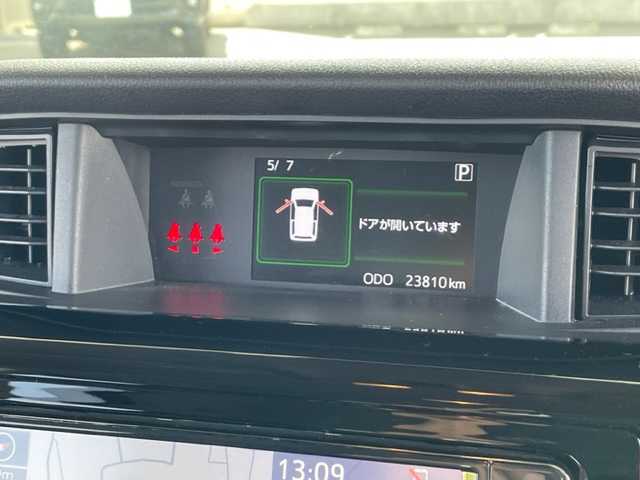 トヨタ ルーミー カスタムG－T 東京都 2021(令3)年 2.4万km ブラックマイカメタリック/パールホワイト2トーン ワンオーナー/スマートアシスト/・衝突回避支援ブレーキ機能/・衝突警報機能/・車線逸脱警報機能/・ふらつき警報/・ブレーキ制御付誤発進抑制機能/・コーナーセンサー/・アダプティブドライビングビーム/・路側逸脱警報/・アダプティブクルーズコントロール/・標識認識機能/ウェルカムパワースライドドア/純正SDナビ【NSCN-W68】/・ワンセグTV/BT/CD/DVD/ラジオ/全方位カメラ/ビルトインETC/前後ドライブレコーダー/ボディ同色ドアミラー/・オート格納機能/ウインカー/アンダーミラー/コンフォートパッケージ/・前席シートヒーター/・シートバックテーブル/革巻きステアリング/ステアリングスイッチ/2列目サンシェード/プッシュEgスタート/ストップ/スマートキー/純正15インチAW/純正LEDヘッドライト/フォグランプ/ドアバイザー/純正フロアマット/取扱説明書/ナビ取扱説明書/新車時保証書