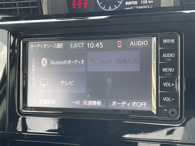 トヨタ ルーミー カスタムG－T 東京都 2021(令3)年 2.4万km ブラックマイカメタリック/パールホワイト2トーン ワンオーナー/スマートアシスト/・衝突回避支援ブレーキ機能/・衝突警報機能/・車線逸脱警報機能/・ふらつき警報/・ブレーキ制御付誤発進抑制機能/・コーナーセンサー/・アダプティブドライビングビーム/・路側逸脱警報/・アダプティブクルーズコントロール/・標識認識機能/ウェルカムパワースライドドア/純正SDナビ【NSCN-W68】/・ワンセグTV/BT/CD/DVD/ラジオ/全方位カメラ/ビルトインETC/前後ドライブレコーダー/ボディ同色ドアミラー/・オート格納機能/ウインカー/アンダーミラー/コンフォートパッケージ/・前席シートヒーター/・シートバックテーブル/革巻きステアリング/ステアリングスイッチ/2列目サンシェード/プッシュEgスタート/ストップ/スマートキー/純正15インチAW/純正LEDヘッドライト/フォグランプ/ドアバイザー/純正フロアマット/取扱説明書/ナビ取扱説明書/新車時保証書