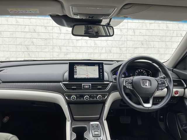 ホンダ アコード EX 茨城県 2021(令3)年 3.2万km プラチナホワイトパール ホンダセンシング/サンルーフ/純正ナビ/　　BT/フルセグ/バックカメラ/アダプティブクルーズコントロール/LEDオートライト/レザーシート/パワーシート/シートメモリー/シートヒーター /社外18インチアルミホイール/置くだけ充電/電子パーキングブレーキ/ブレーキホールド/ステアリングスイッチ/ヘッドアップディスプレイ/パドルシフト/クリアランスソナー /スマートキー/ETC
