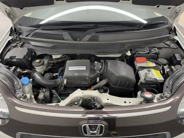 ホンダ Ｎ ＯＮＥ セレクト 三重県 2019(平31)年 6万km プラチナホワイトパール ガソリン/FF/インパネCVT/Carrozzeria 1DINオーディオユニット DEH-5600/（CD/USB/Bluetooth/AM/FM/USB/AUX）/ビルトインETC/安全/・近距離衝突軽減ブレーキ［CTBA］/・VSA（トラクションコントロール＆ABS）/・SRS サイド＆カーテンエアバッグ/装備/・ハーフレザーシート/・シートヒーター（D/N）/・オートエアコン/・プッシュスタート/・充電用USBジャックx2/・ステアリングスイッチ/・電動格納ドアミラー/・全ドアパワーウインドウ/・保/取/・スマートキーx2/2トーンカラー