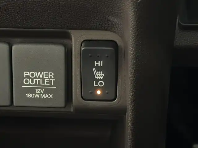 ホンダ Ｎ ＯＮＥ セレクト 三重県 2019(平31)年 6万km プラチナホワイトパール ガソリン/FF/インパネCVT/Carrozzeria 1DINオーディオユニット DEH-5600/（CD/USB/Bluetooth/AM/FM/USB/AUX）/ビルトインETC/安全/・近距離衝突軽減ブレーキ［CTBA］/・VSA（トラクションコントロール＆ABS）/・SRS サイド＆カーテンエアバッグ/装備/・ハーフレザーシート/・シートヒーター（D/N）/・オートエアコン/・プッシュスタート/・充電用USBジャックx2/・ステアリングスイッチ/・電動格納ドアミラー/・全ドアパワーウインドウ/・保/取/・スマートキーx2/2トーンカラー