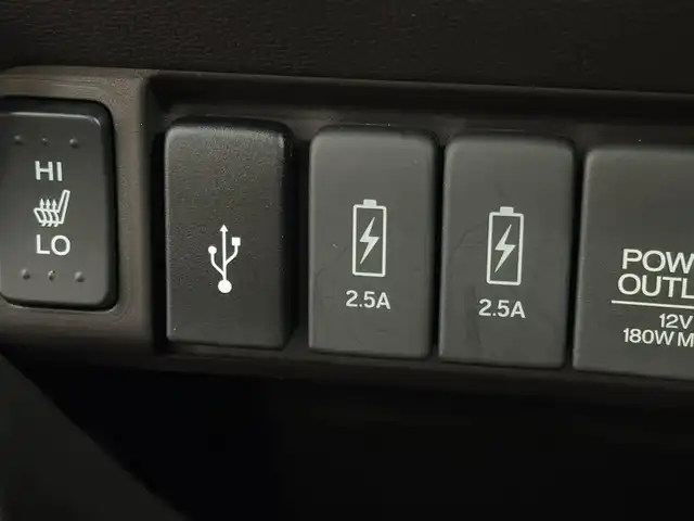 ホンダ Ｎ ＯＮＥ セレクト 三重県 2019(平31)年 6万km プラチナホワイトパール ガソリン/FF/インパネCVT/Carrozzeria 1DINオーディオユニット DEH-5600/（CD/USB/Bluetooth/AM/FM/USB/AUX）/ビルトインETC/安全/・近距離衝突軽減ブレーキ［CTBA］/・VSA（トラクションコントロール＆ABS）/・SRS サイド＆カーテンエアバッグ/装備/・ハーフレザーシート/・シートヒーター（D/N）/・オートエアコン/・プッシュスタート/・充電用USBジャックx2/・ステアリングスイッチ/・電動格納ドアミラー/・全ドアパワーウインドウ/・保/取/・スマートキーx2/2トーンカラー