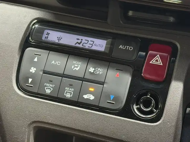 ホンダ Ｎ ＯＮＥ セレクト 三重県 2019(平31)年 6万km プラチナホワイトパール ガソリン/FF/インパネCVT/Carrozzeria 1DINオーディオユニット DEH-5600/（CD/USB/Bluetooth/AM/FM/USB/AUX）/ビルトインETC/安全/・近距離衝突軽減ブレーキ［CTBA］/・VSA（トラクションコントロール＆ABS）/・SRS サイド＆カーテンエアバッグ/装備/・ハーフレザーシート/・シートヒーター（D/N）/・オートエアコン/・プッシュスタート/・充電用USBジャックx2/・ステアリングスイッチ/・電動格納ドアミラー/・全ドアパワーウインドウ/・保/取/・スマートキーx2/2トーンカラー