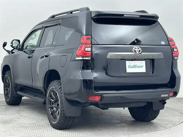 トヨタ ランドクルーザー プラド TX Lパッケージ 道央・札幌 2018(平30)年 1.7万km アティチュードブラックマイカ ・ワンオーナー/・４WD/・純正ナビ/　CD/DVD/SD/BT/フルセグ/・バックカメラ/・ビルトインETC/・前方ドライブレコーダー/・プリクラッシュセーフティ/・レーダークルーズコントロール/・レーンキープアシスト/・クリアランスソナー/・オートハイビーム/・レザーシート/・前席パワーシート/・前席エア/シートヒーター/・LEDヘッドライト/・フォグライト/・オートライト/・プッシュスタート/・スマートキー/・一体型エンジンスターター/・ルーフレール/・純正フロアマット/・ドアバイザー/・保証書/・取扱説明書