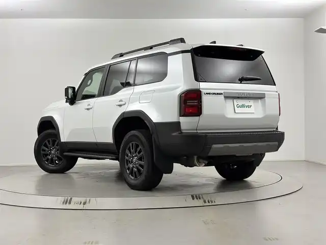トヨタ ランドクルーザー ２５０ VX 埼玉県 2025(令7)年 0.1万km未満 プラチナホワイトパールマイカ 未使用車/純正12インチナビ/パノラミックビューカメラ/サンルーフ/純正ドライブレコーダー/ルーフレール/バックフォグ/HDMI端子/デジタルインナーミラー/オートマチックハイビーム/スマートキー/ビルトインETC2.0
