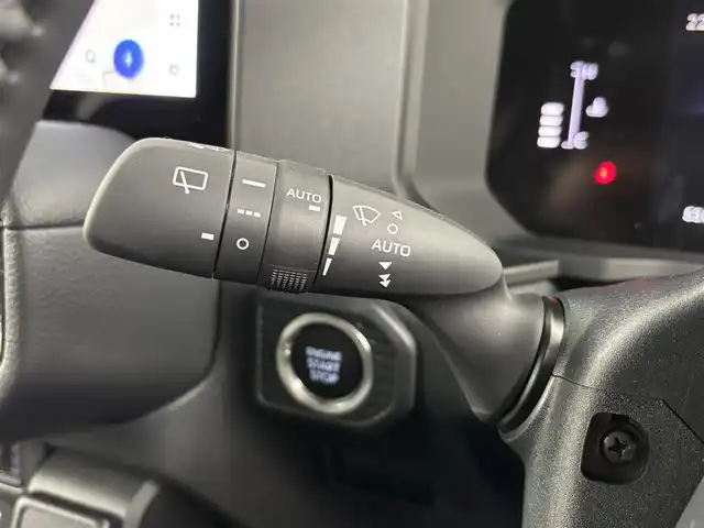 トヨタ ランドクルーザー ２５０ VX 埼玉県 2025(令7)年 0.1万km未満 プラチナホワイトパールマイカ 未使用車/純正12インチナビ/パノラミックビューカメラ/サンルーフ/純正ドライブレコーダー/ルーフレール/バックフォグ/HDMI端子/デジタルインナーミラー/オートマチックハイビーム/スマートキー/ビルトインETC2.0