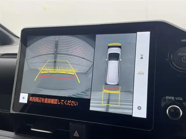 トヨタ ヴォクシー ハイブリッド S－Z 茨城県 2024(令6)年 0.5万km ホワイトパールクリスタルシャイン 純正10.5型DA/フルセグ/アドバンストパーク/全方位カメラ/純正13.2型フリップダウンモニター/ユニバーサルステップ/快適利便パッケージ/衝突被害軽減ブレーキ/車線逸脱抑制装置/レーダークルーズコントロール/オートマチックハイビーム/クリアランスソナー/両側電動スライドドア/ETC2.0/AC100V/シートヒーター/ステアリングヒーター/純正17インチAW/3眼LEDヘッドライト/スマートキー