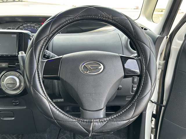 ダイハツ タント カスタム RS 東京都 2012(平24)年 11.9万km パールホワイトⅢ KENWOODナビ（MDV-L402）/（iPod/USB）/純正14インチアルミホイール/片側パワースライドドア/純正ドアバイザー/純正フロアマット/スマートキー/保証書/取説書