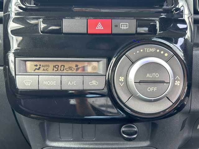 ダイハツ タント カスタム RS 東京都 2012(平24)年 11.9万km パールホワイトⅢ KENWOODナビ（MDV-L402）/（iPod/USB）/純正14インチアルミホイール/片側パワースライドドア/純正ドアバイザー/純正フロアマット/スマートキー/保証書/取説書