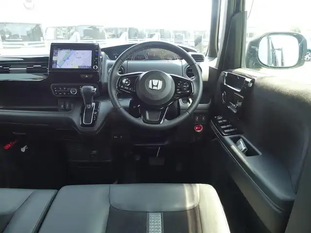ホンダ Ｎ ＢＯＸ カスタム L ターボ 千葉県 2021(令3)年 2.4万km クリスタルブラックパール ホンダセンシング/・衝突軽減ブレーキ（CMBS）/・車線維持支援システム（LKAS）/・アダプティブクルーズコントロール（ACC）/・後方誤発進抑制機能/・誤発進抑制機能/両側パワースライドドア/純正メモリーナビ/地デジTV/【DVD/CD再生機能　Bluetooth接続】/バックカメラ/ドライブレコーダー（前後撮影）【AKY-E1】/ハーフレザーシート/前席シートヒーター/リアコーナーセンサー/純正15インチアルミホイル/サイド/カーテンエアバッグ/スマートキー