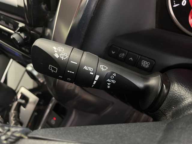 トヨタ ヴェルファイア Z Gエディション 鹿児島県 2019(令1)年 9.3万km ホワイトパールクリスタルシャイン メーカー10インチナビ/（AM/FM/CD/DVD/Bluetooth）/リアエンターテイメントシステム/JBLプレミアムサウンド/パノラミックビューモニター/ツインムーンルーフ/パーキングアシスト/3眼LEDヘッドランプ/デジタルインナーミラー/ブラインドスポットモニター/両側パワースライドドア/パワーバックドア/パワーシート/シートヒーター/ベンチレーション/ステアリングヒーター/トヨタセーフティセンス/・プリクラッシュセーフティ/・レーンディパーチャーアラート/・アダプティブハイビーム/・レーダークルーズコントロール/ETC2.0/前後ドライブレコーダー