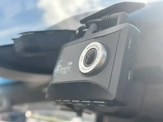 トヨタ ヴェルファイア Z Gエディション 岡山県 2019(令1)年 9.3万km ホワイトパールクリスタルシャイン 登録時走行距離92/577km/純正メーカーオプション10インチナビ/（AM/FM/DISC/TV/Bluetooth）/純正12.1型フリップダウンモニター/ツインムーンルーフ/JBLプレミアムサウンド/トヨタセーフティセンス/・プリクラッシュセーフティ/・レーンディパーチャーアラート/・アダプティブハイビーム/・レーダークルーズコントロール/パノラミックビューモニター/パーキングアシスト/3眼LEDヘッドランプ/デジタルインナーミラー/ブラインドスポットモニター/両側パワースライドドア/スペアキー×1/パワーバックドア/パワーシート(全席)/シートヒーター(全席)/シートベンチレーション(全席)/ステアリングヒーター/ビルトインETC2.0/前後ドライブレコーダー/電動パーキングブレーキ/オートブレーキホールド/プッシュスタート/スマートキー
