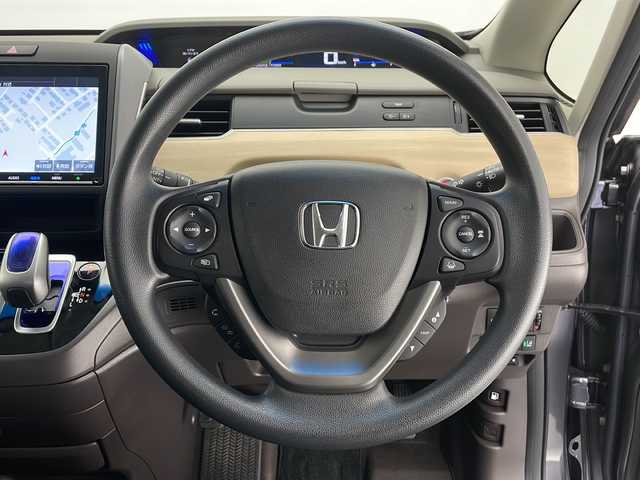 ホンダ フリード ハイブリット G ホンダセンシング 長野県 2019(平31)年 3万km モダンスティールM ホンダセンシング/純正9インチナビ/フルセグテレビ/CD/DVD/Bluetooth　/両側パワースライドドア/クルーズコントロール　/バックカメラ　/フロントデアイサー/LEDヘッドライト　/オートライト　/ビルドインETC/スマートキー/プッシュスタート　/純正フロアマット　/純正AW　/レーンキープアシスト/横滑り防止装置/LEDヘットライト