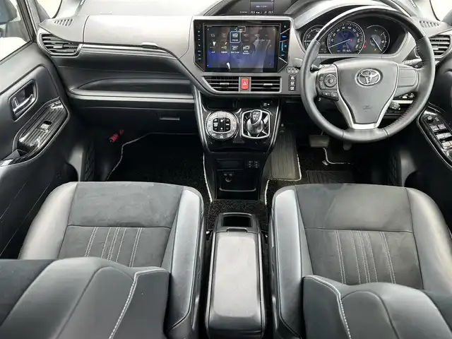 トヨタ エスクァイア ハイブリッド Gi プレミアムパッケージ ブラックテーラード 岡山県 2019(令1)年 9.6万km スパークリングブラックパールクリスタルシャイン 登録時走行距離95162km/社外10インチナビ/フルセグTV(AM.FM.CD.DVD.TV.BT)/両側パワースライドドア/バックカメラ/ETC/ドライブレコーダー/シートヒーター/クリアランスソナー/衝突軽減ブレーキ/クルーズコントロール/レーンキープアシスト/オートマチックハイビーム/アイドリングストップ/15インチ純正AW/純正フロアマット