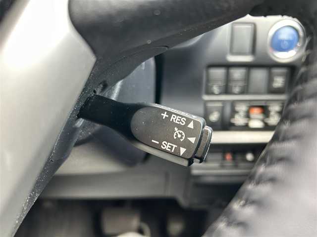 トヨタ エスクァイア ハイブリッド Gi プレミアムパッケージ ブラックテーラード 岡山県 2019(令1)年 9.6万km スパークリングブラックパールクリスタルシャイン 登録時走行距離95162km/社外10インチナビ/フルセグTV(AM.FM.CD.DVD.TV.BT)/両側パワースライドドア/バックカメラ/ETC/ドライブレコーダー/シートヒーター/クリアランスソナー/衝突軽減ブレーキ/クルーズコントロール/レーンキープアシスト/オートマチックハイビーム/アイドリングストップ/15インチ純正AW/純正フロアマット