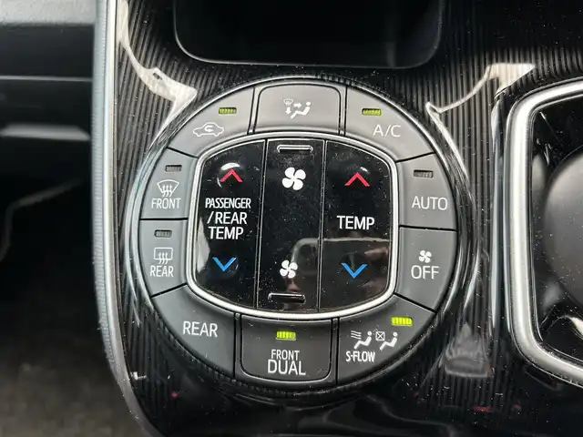 トヨタ エスクァイア ハイブリッド Gi プレミアムパッケージ ブラックテーラード 岡山県 2019(令1)年 9.6万km スパークリングブラックパールクリスタルシャイン 登録時走行距離95162km/社外10インチナビ/フルセグTV(AM.FM.CD.DVD.TV.BT)/両側パワースライドドア/バックカメラ/ETC/ドライブレコーダー/シートヒーター/クリアランスソナー/衝突軽減ブレーキ/クルーズコントロール/レーンキープアシスト/オートマチックハイビーム/アイドリングストップ/15インチ純正AW/純正フロアマット