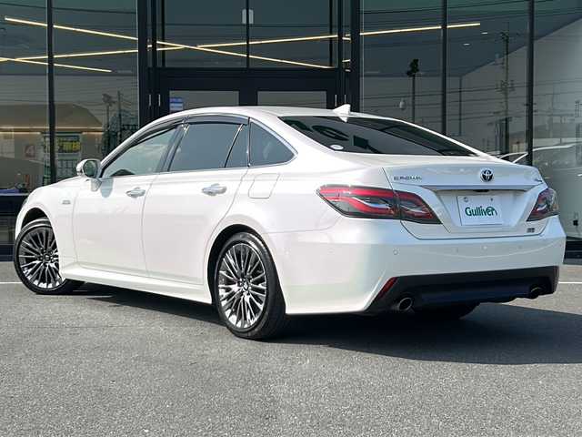 トヨタ クラウン ハイブリッド G－エグゼクティブ 茨城県 2019(令1)年 1.8万km ホワイトパールクリスタルシャイン 横滑り防止装置/コーナーセンサー/レーンキープアシスト/盗難防止装置/オートライト/オートマチックハイビーム/LEDヘッドライト/カーテンエアバッグ/Bluetooth/USB入力端子/ETC2.0/全方位カメラ/フルセグTV/純正SDナビ/サンルーフ/MTモード付AT/パーキングアシスト/スマートキー/冷房AAC/クルーズコントロール/ドライブレコーダー/純正フロアマット/パワーシート/レザーシート/シートヒーター/18インチ純正アルミホイール